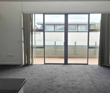 2C/1C Queen Mary Ave, Epsom - Photo 2