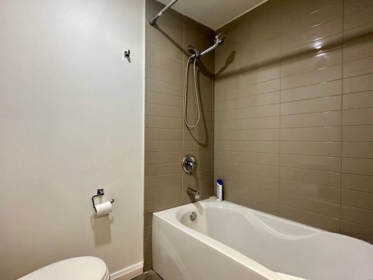 1814 Rue Beaudry, Montréal (Ville-Marie), QC H2L - Photo 1