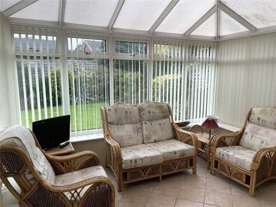 Room in a Shared House, Westacre Gardens, B33 - Photo 1