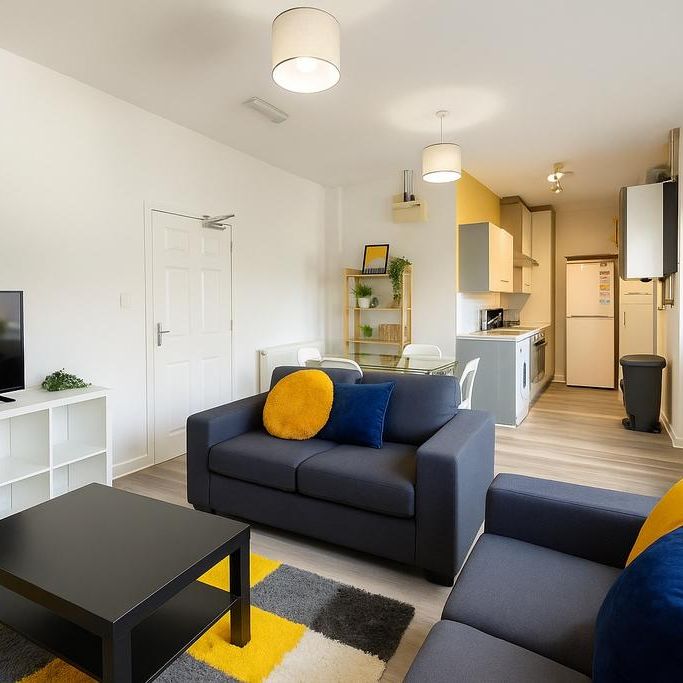 3 bedroom flat to rent - Photo 1