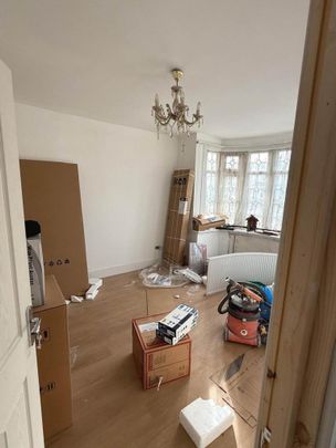 4 bedroom semi-detached house to rent - Photo 1