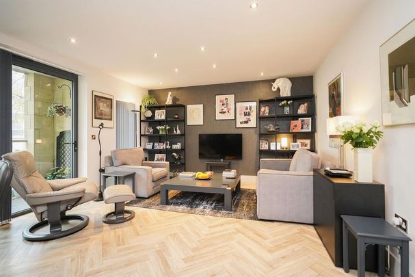 3 bedroom apartment to rent - Photo 1