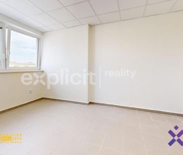 Pronájem bytu 1+kk 27 m2 - Fotografie 5