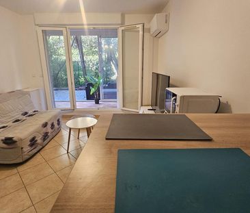 Location Appartement 2 pièces 25m² VALLAURIS 06220 - Photo 4