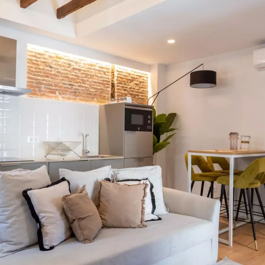 1-bedroom apartment for rent in Palacio, Madrid - Foto 1