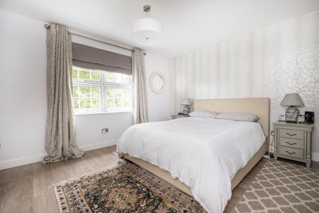 5 bedroom detached house to rent - Photo 5