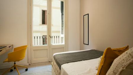 Plaça de la Universitat, Barcelona, Catalonia 08007 - Foto 2