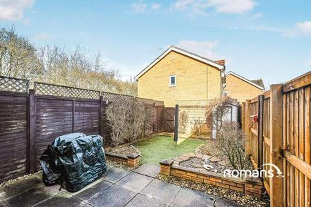 Sigerson Road, Swindon, Wiltshire, SN25 - Photo 4