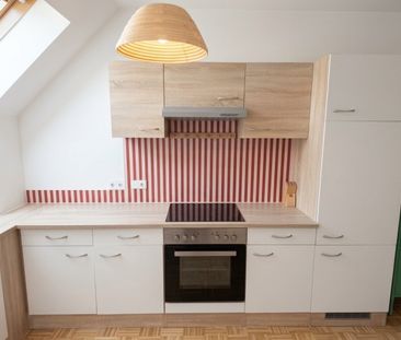 Helle 2-Zimmer-Wohnung mit großzügigem Wohnbereich nahe Augarten! - Photo 2