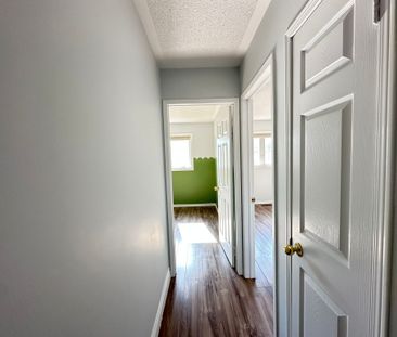 For Lease - 3918 Zenith Court, Mississauga, Ontario - Photo 3