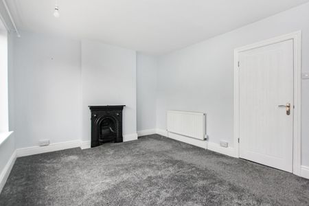 Bath Road, Kettering - Photo 2