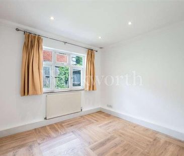 North End Road, London, NW11 - Photo 4