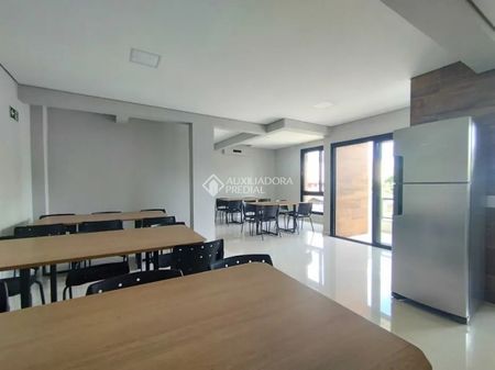 Apartamento com 2 quartos e 80m² para alugar em Pátria Nova, Novo Hamburgo. - Foto 3