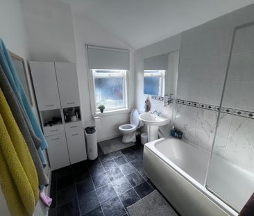 2 bedroom property to rent - Photo 4