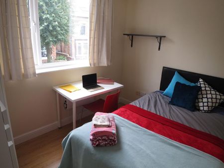 4 bedroom house to rent - Photo 3