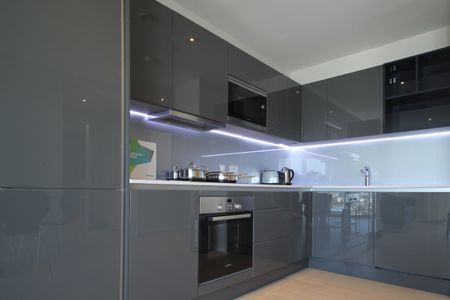 1 bedroom apartment to rent - Photo 4