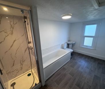 2 Bed Semi-Detached House, Spring Road, SO19 - Photo 5