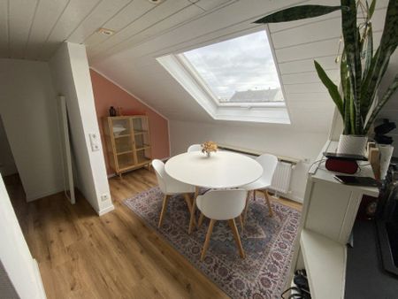 Charmante Dachgeschosswohnung in ruhiger Wohnlage von Wiedenbrück - Photo 2