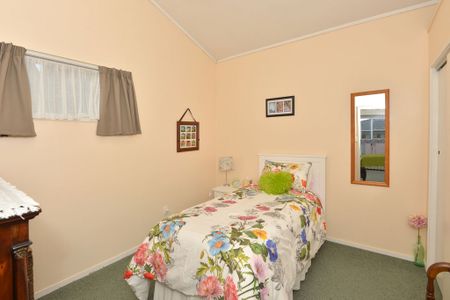 Standalone Two Bedroom Home - Photo 5