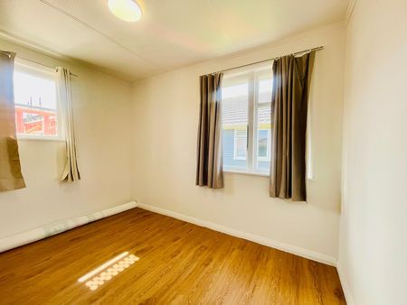 PAPAKURA, 4 BEDROOMS - Photo 5