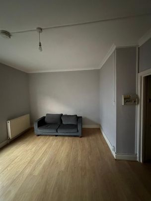 2 Bed Flat, Northumberland Park, N17 - Photo 1