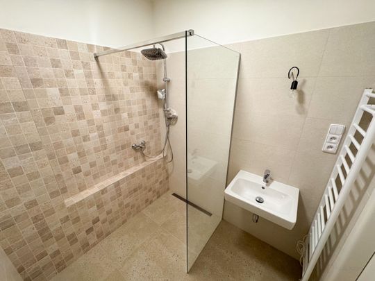 Pronájem bytu 3+1 78 m², Plavecká , Praha - Fotografie 1