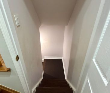 For Lease - 5 Condotti Drive, Vaughan, Ontario - Photo 5