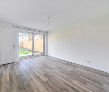 Linton Place - Photo 1