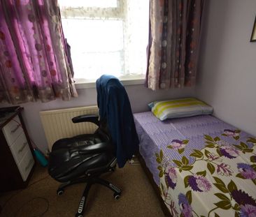 Humber Way, Slough,SL3 - Photo 3