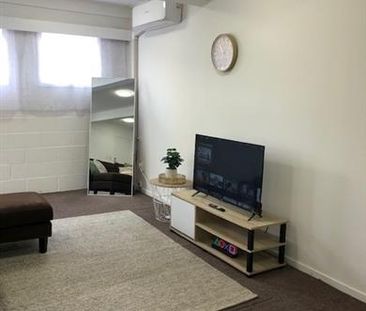 KOHIMARAMA - GROUND FLOOR UNIT - EXCELLENT LOCATION - Photo 6