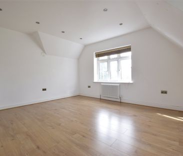 Culverden Down, Tunbridge Wells, Kent, TN4 - Photo 1