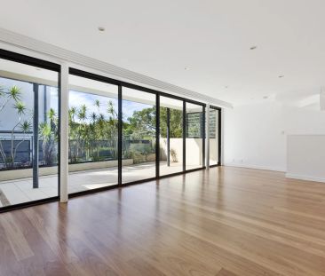 Light Filled Private Townhouse with Leafy Outlook - Photo 1