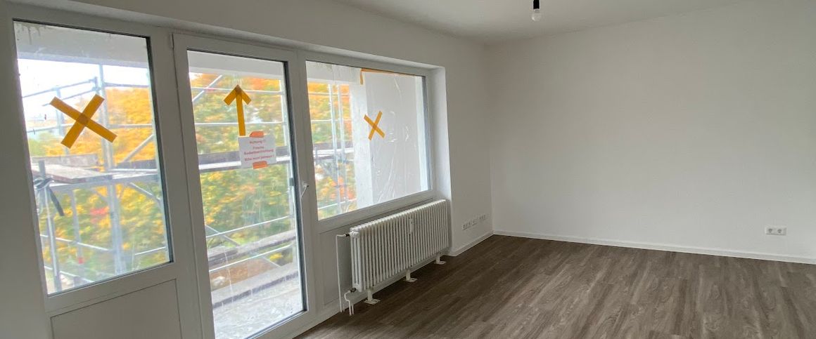 Großzügige 2-Zimmer-Wohnung mit Blick ins Grüne // 3.OG links - Foto 1