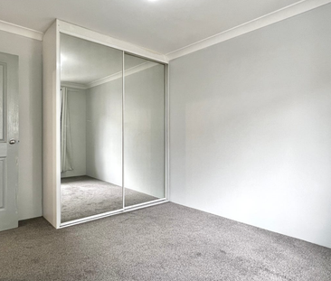 Cosy Two Bedroom Unit - Photo 3