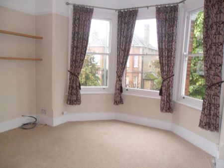 2 bedroom flat to rent - Photo 3