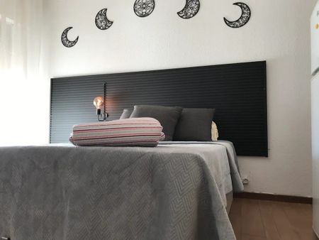 Calle Real Vieja, Alcobendas, Community of Madrid 28100 - Photo 4