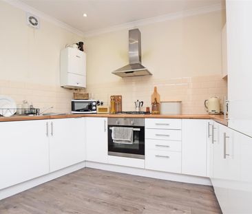 Tudor Road, Hampton, TW12 - Photo 1