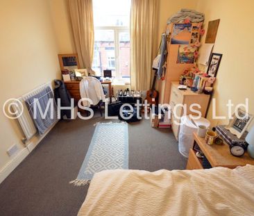 1 Bedroom Shared House for rent in Manor Drive - Photo 2