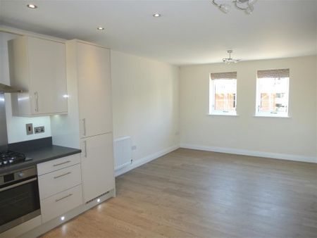 2 bedroom apartment to rent - Photo 3