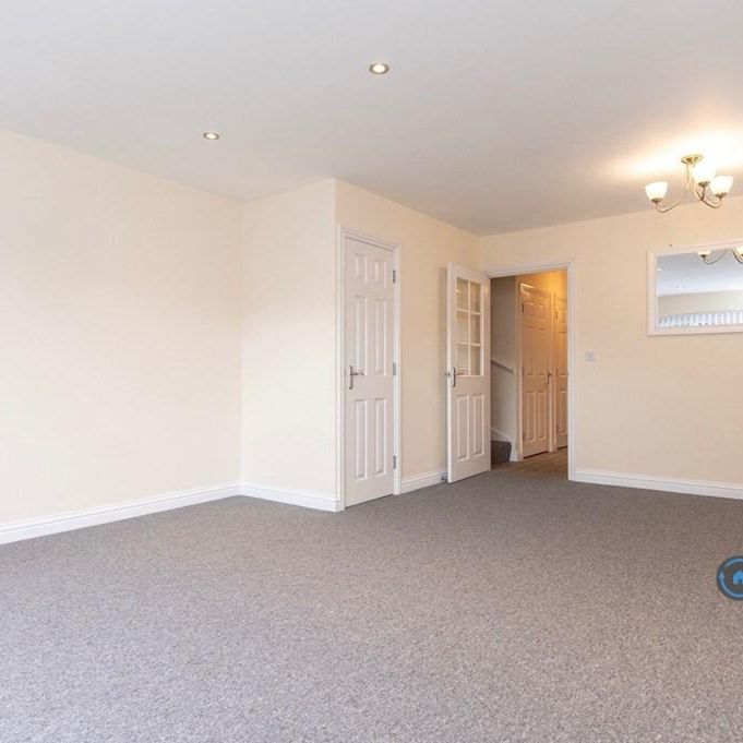 3 bedroom semi-detached house to rent - Photo 1