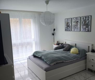 Living in the best location! - Photo 2