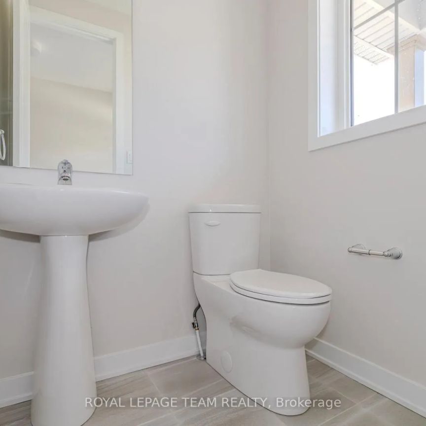 475 MEYNELL ROAD - Photo 1