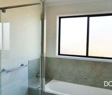 8B Richards Street, Eaglehawk, Vic 3556 - Photo 1