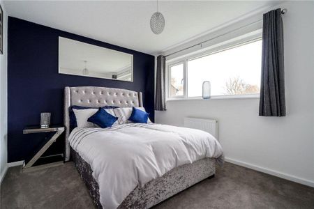 3 bedroom terraced house to rent - Photo 3