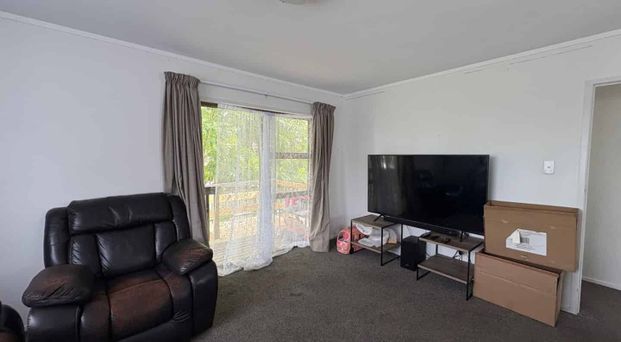 Family-Friendly Gem in a Super Convenient Location - Photo 1