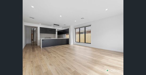 Brand New Contemporary Home in a Prime Highett Location - Photo 1