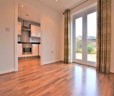 3 Bedroom Mews To Let - Photo 3