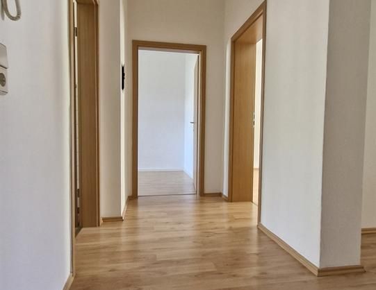 2-Raum-Wohnung mit Loggia - Photo 1