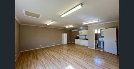Granny Flat in the Heart of Town – Neat, Tidy & Low Maintenance! - Photo 2