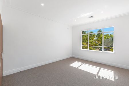 4/10 Hopetoun Rd, Toorak - Photo 4